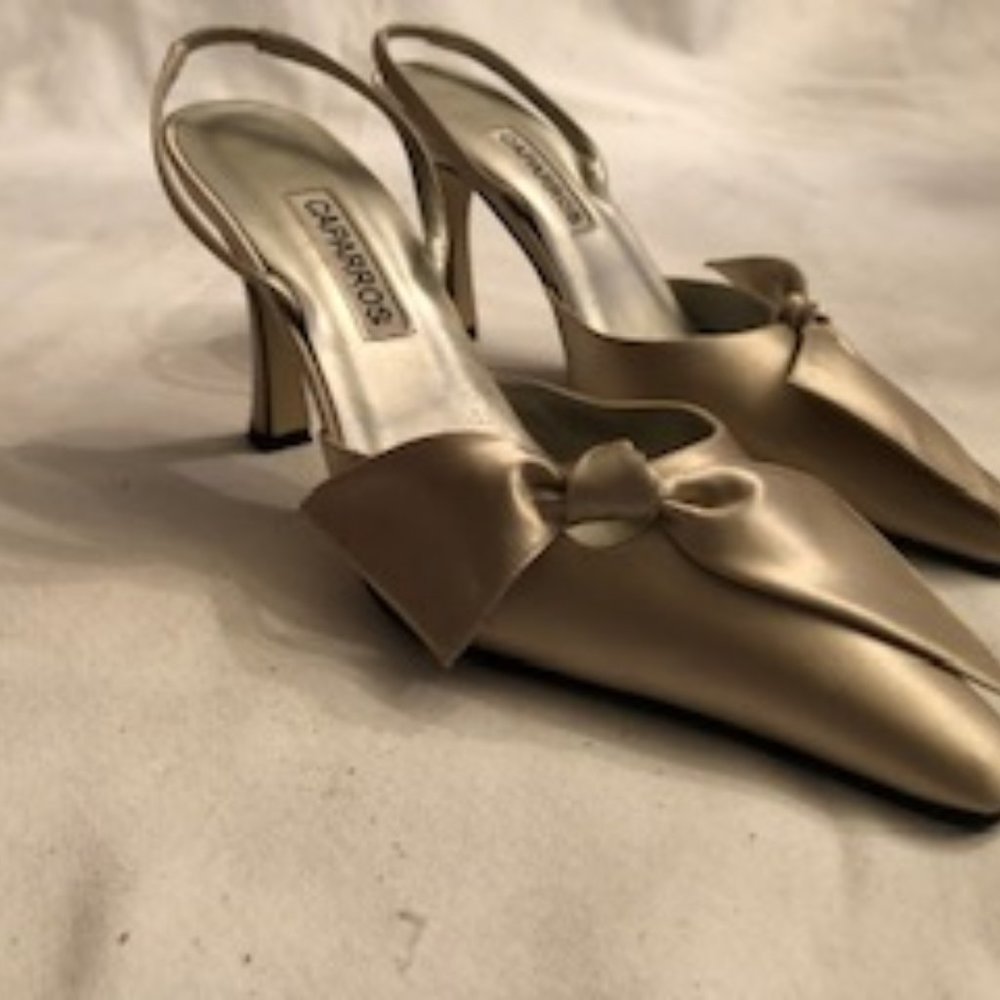 Champagne Satin evening pump